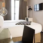 ホテル デュエット パリ