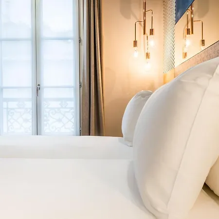 Duette Hotel 3*
